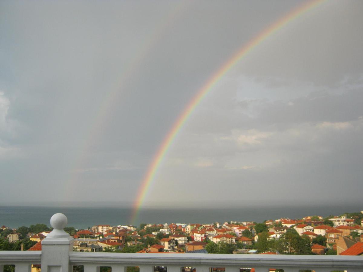 Villa Sky Music Obzor Luaran gambar